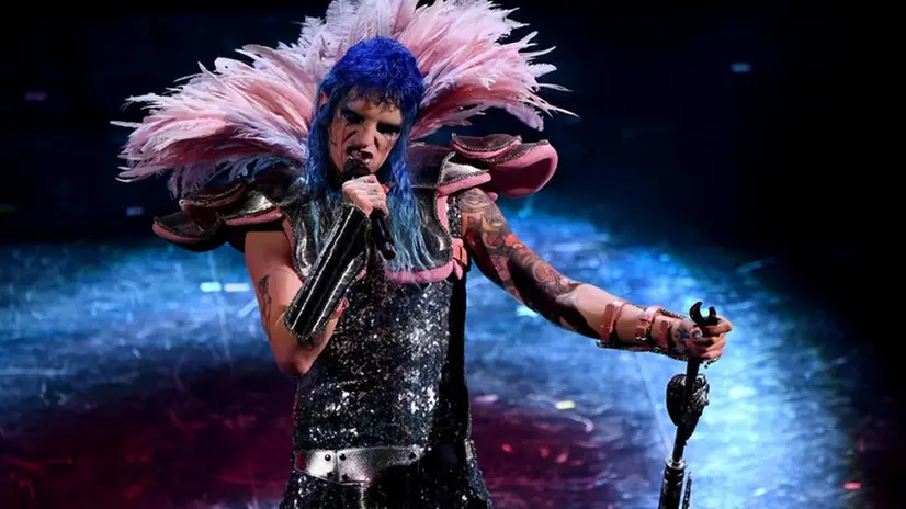 La performance di Achille Lauro
