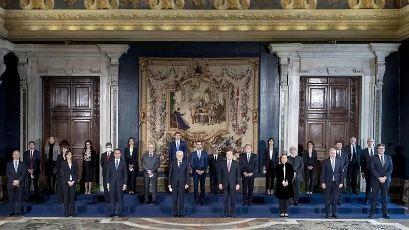 I ministri e le ministre del Governo Draghi al completo al Quirinale - Foto Ansa © www.giornaledibrescia.it