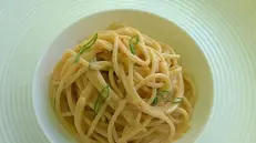 Spaghetti bianchi al Castellaccio con polpa di ricci di mare - © www.giornaledibrescia.it