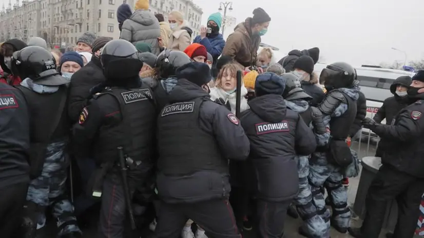 Le proteste a Mosca - Foto Epa/Maxim Shipenkov © www.giornaledibrescia.it