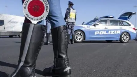 Le pattuglie della Polizia Stradale. Foto Ansa © www.giornaledibrescia.it