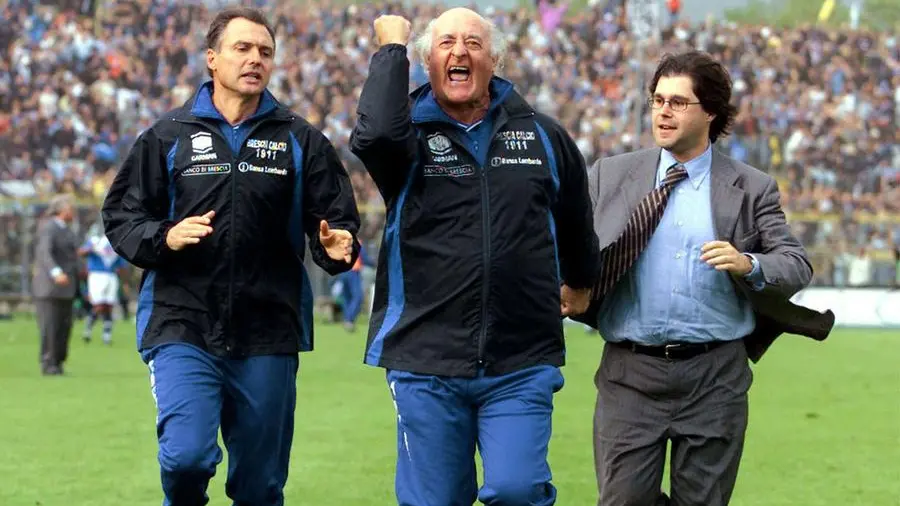 30 settembre 2001: la leggendaria corsa di Mazzone sotto la curva atalantina - © www.giornaledibrescia.it