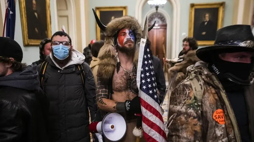 Sostenitori di Trump fanno irruzione in Campidoglio - Foto Epa/Ansa © www.giornaledibrescia.it