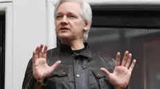 Julian Assange - Foto Epa/Facundo Arrizabalaga © www.giornaledibrescia.it