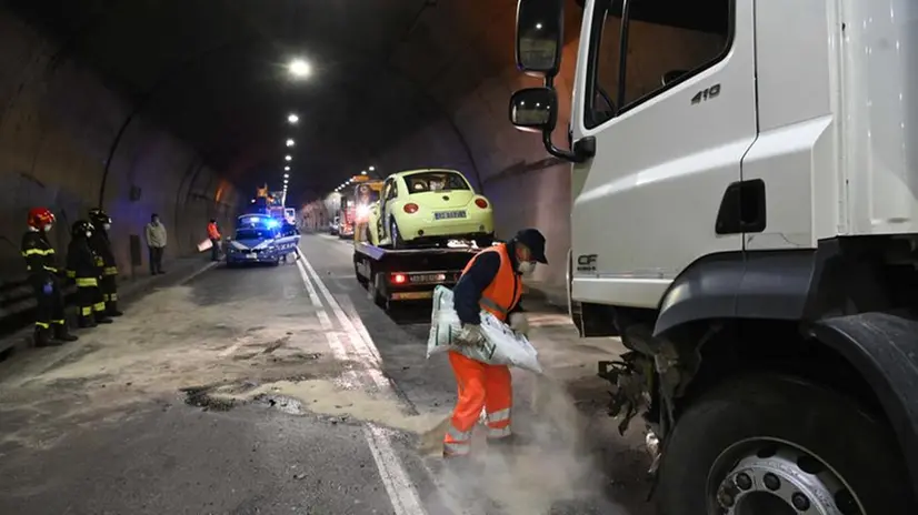 Schianto in galleria a Sulzano, muore un 50enne di Angolo Terme