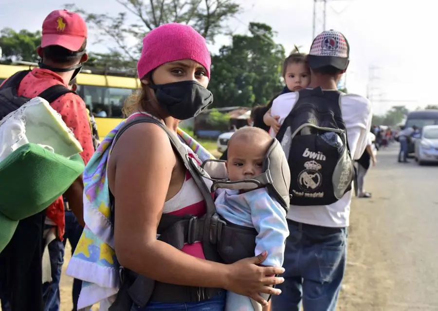 La carovana di migranti partita dall'Honduras