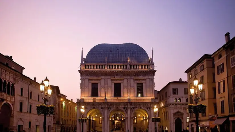 Piazza della Loggia in uno scatto di Mauro Pini