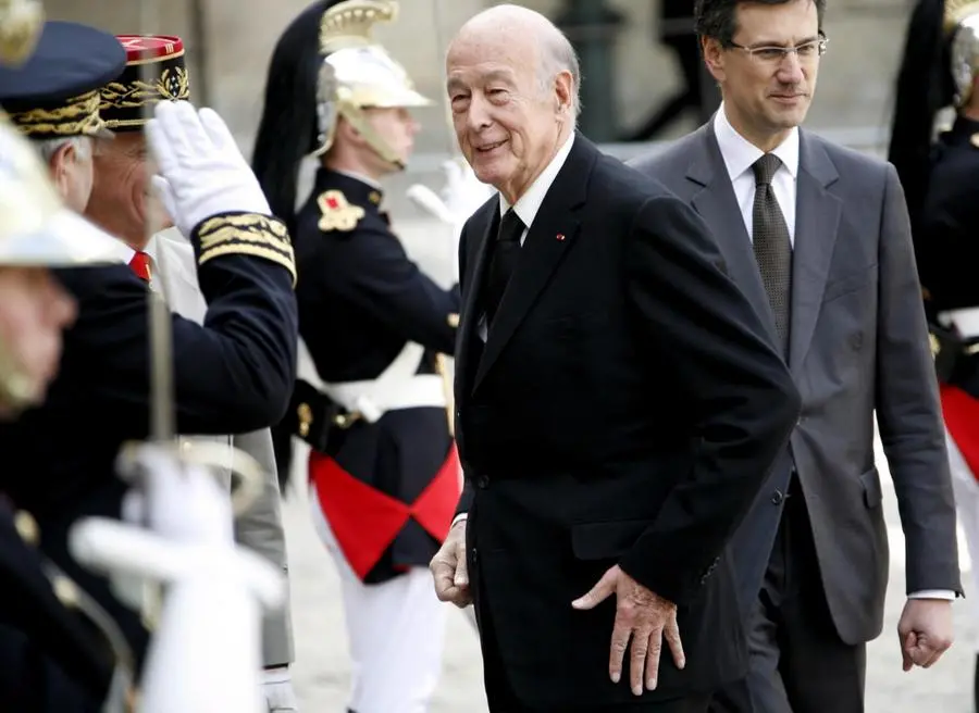 Valéry Giscard d'Estaing, ex presidente francese, è morto a 94 anni
