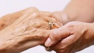 La lontananza dalle persone care suscita domande
