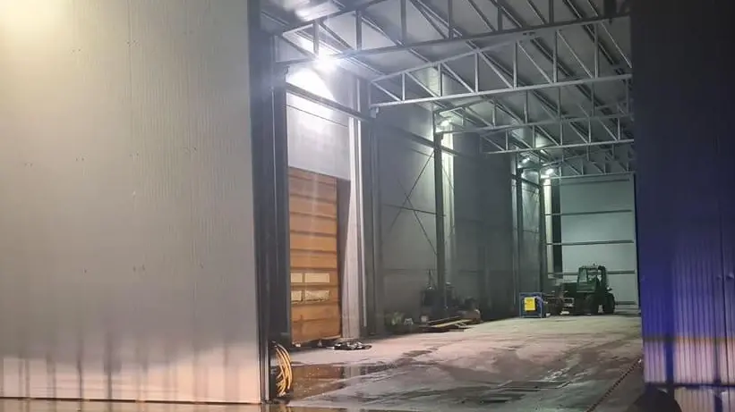 Uno scorcio dell’azienda dove è avvenuto il crollo con susseguente fuoriuscita di fanghi - © www.giornaledibrescia.it