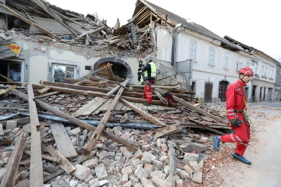 Terremoto in Croazia: almeno 7 morti, danni ingenti