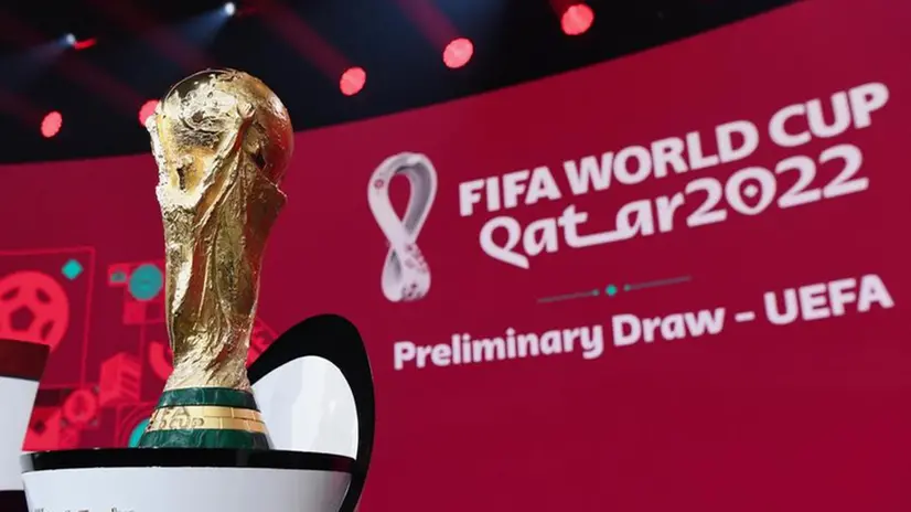 A Zurigo i sorteggi per i mondiali di calcio del 2022 in Qatar - Foto Epa/Kurt Schorrer © www.giornaledibrescia.it