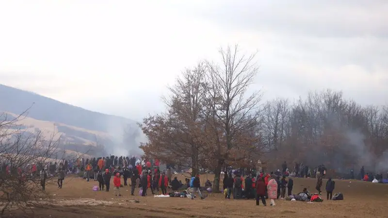 L'incendio del campo di Lipa