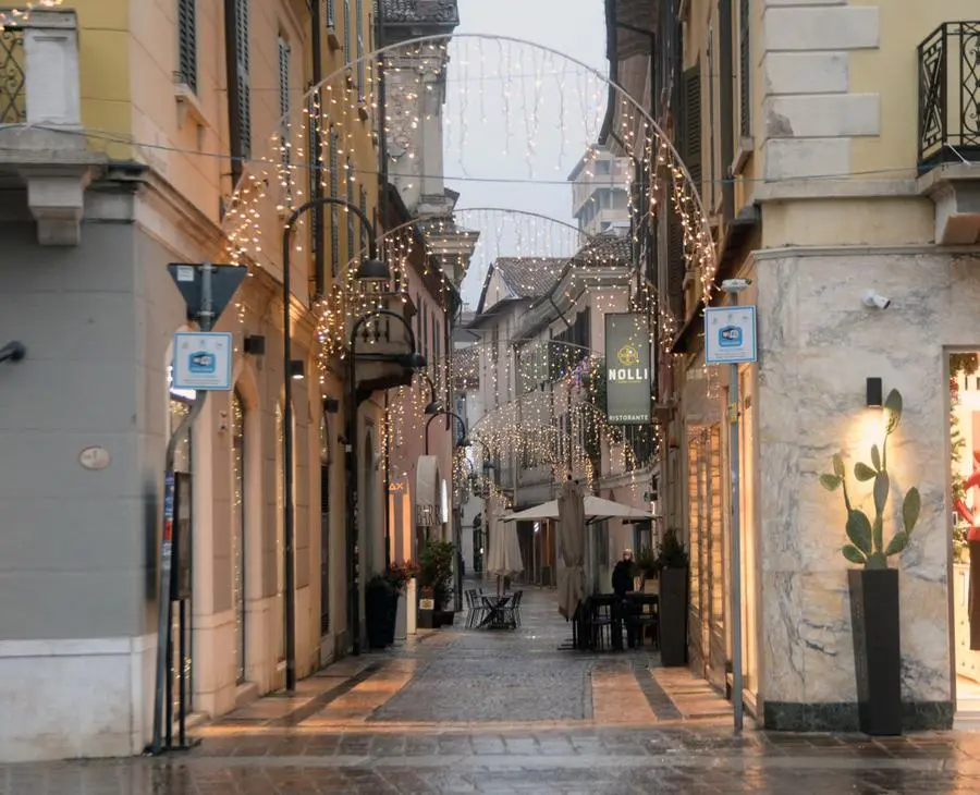 Brescia il primo giorno di zona rossa, 24 dicembre 2020