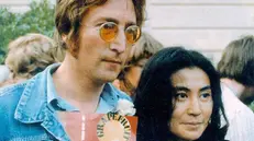 John Lennon e Yoko Ono - Foto Ansa © www.giornaledibrescia.it