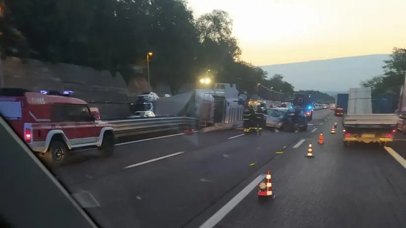 Incidente in A4 tra Desenzano e Brescia Est