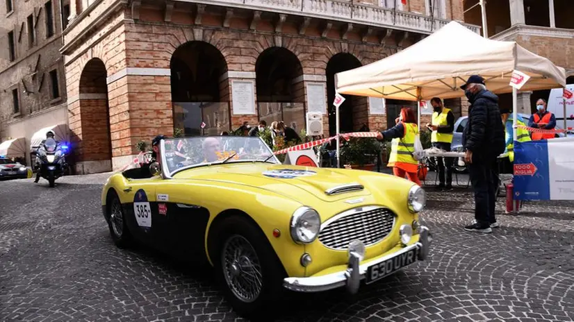 Mille Miglia, il passaggio a Macerata