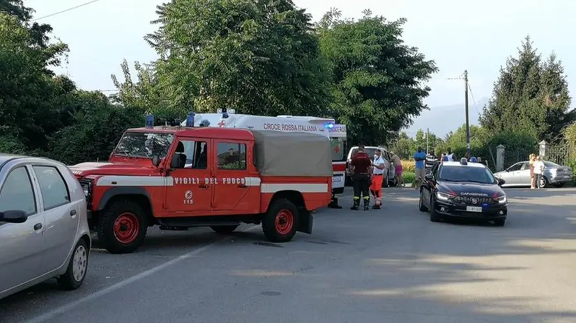 Tragedia a Palazzolo: scivola nella roggia e muore