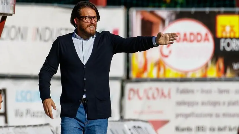 Mario Tacchinardi è l'allenatore del Breno di serie D - Foto Newreporter Nicoli © www.giornaledibrescia.it