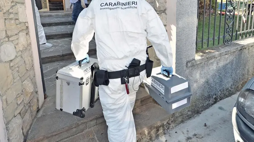 Carabinieri della Scientifica (archivio) - © www.giornaledibrescia.it