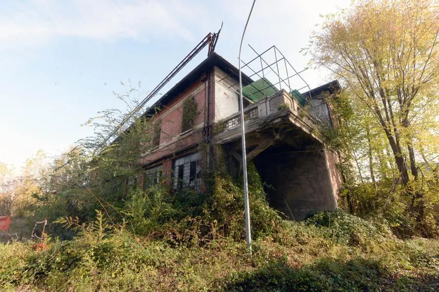 Ex Bisider, nuovo sgombero per il rifugio dei fantasmi