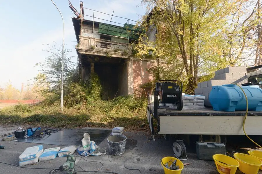 Ex Bisider, nuovo sgombero per il rifugio dei fantasmi