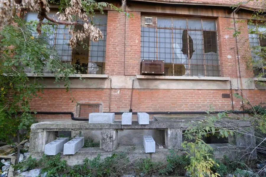 Ex Bisider, nuovo sgombero per il rifugio dei fantasmi