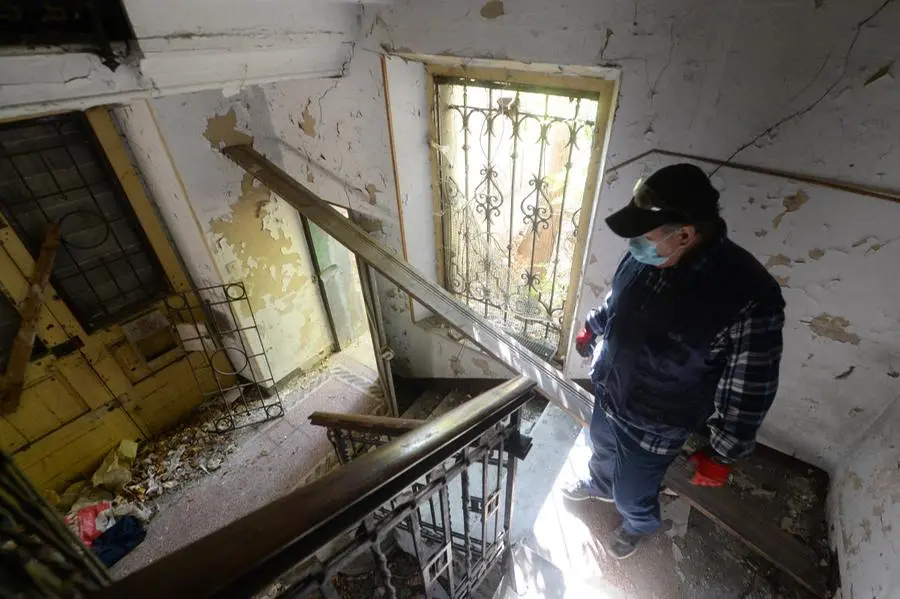 Ex Bisider, nuovo sgombero per il rifugio dei fantasmi