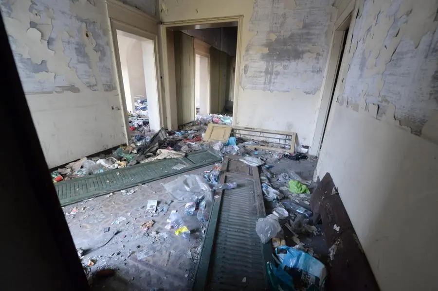 Ex Bisider, nuovo sgombero per il rifugio dei fantasmi