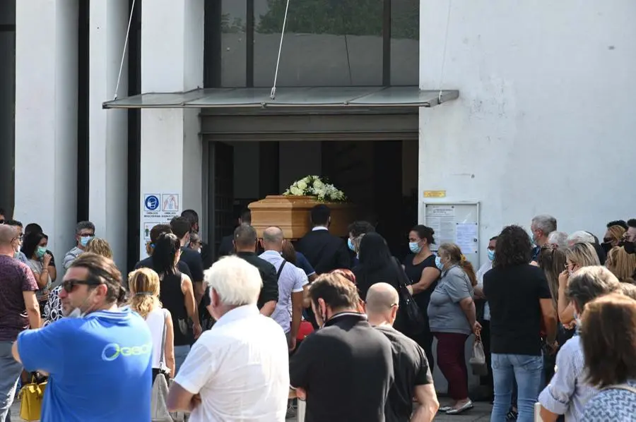 Chiesanuova, i funerali di Francesca Manfredi