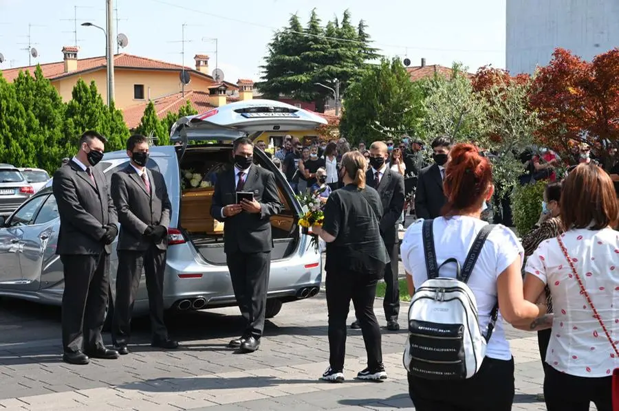 Chiesanuova, i funerali di Francesca Manfredi