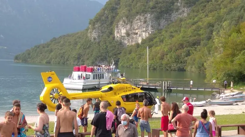Sul lago d'Idro è intervenuta l'eliambulanza da Verona
