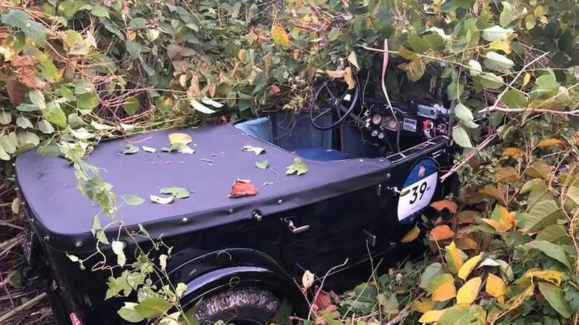 Mille Miglia finita per Orioli - Nolli