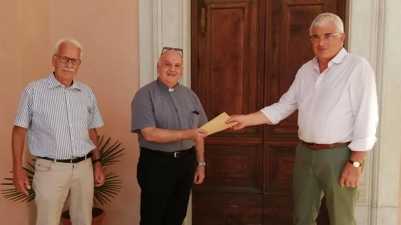 Da sinistra Otto Boehm-Bezing, don Carlo Moro e Andreas Lesser - © www.giornaledibrescia.it