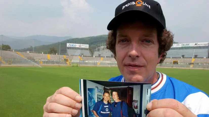 Robert Reinmiller, il tifoso americano del Brescia durante varie visite alla Leonessa