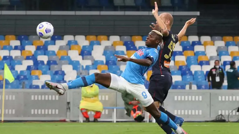 Napoli-Genoa e Covid-19, molte le occasioni di contatto tra i giocatori