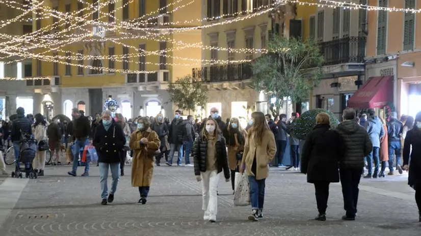 La domenica di shopping in centro città