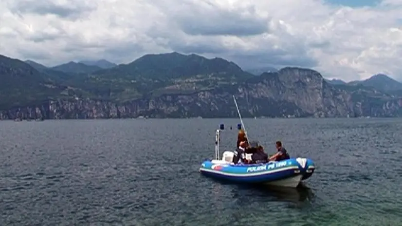 Sul luogo della tragedia è intervenuta la Polizia Nautica