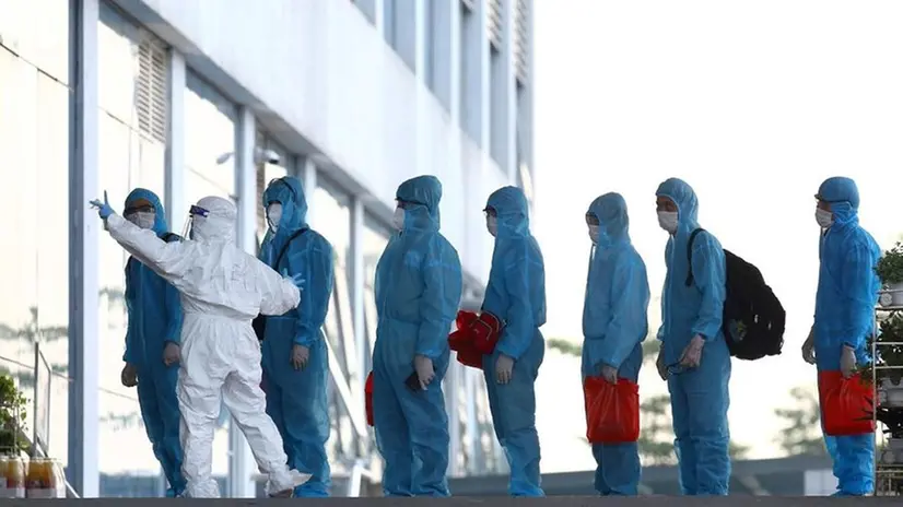 Pazienti vietnamiti positivi al Covid vengono spostati da un ospedale all'altro - Foto Ansa  © www.giornaledibrescia.it