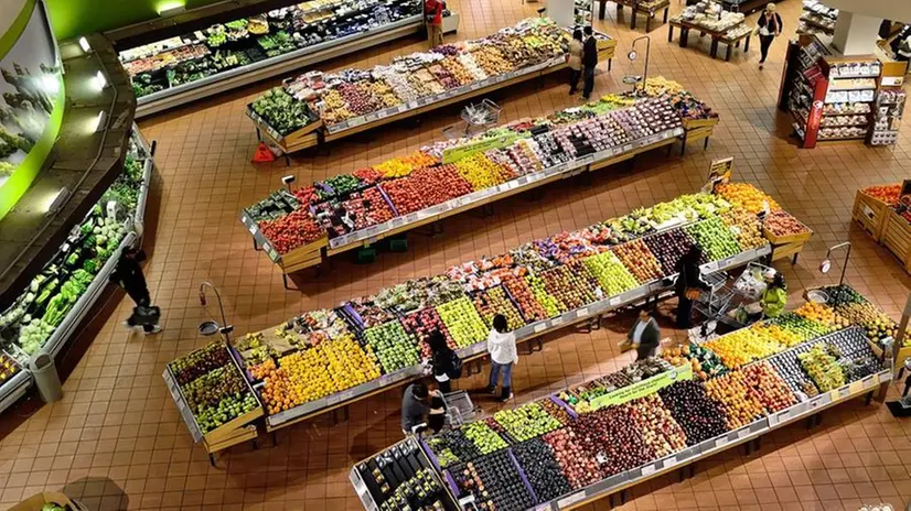Consumi, supermercato (simbolica) - © www.giornaledibrescia.it