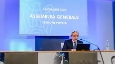Il presidente Giuseppe Pasini durante l'assemblea generale di Confindustria Brescia  - © www.giornaledibrescia.it