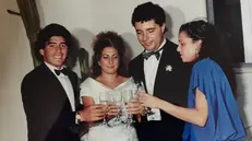 Cecilia Pagni, di origini odolesi, nel giorno del matrimonio con un testimone d’eccezione: Maradona - Foto © www.giornaledibrescia.it
