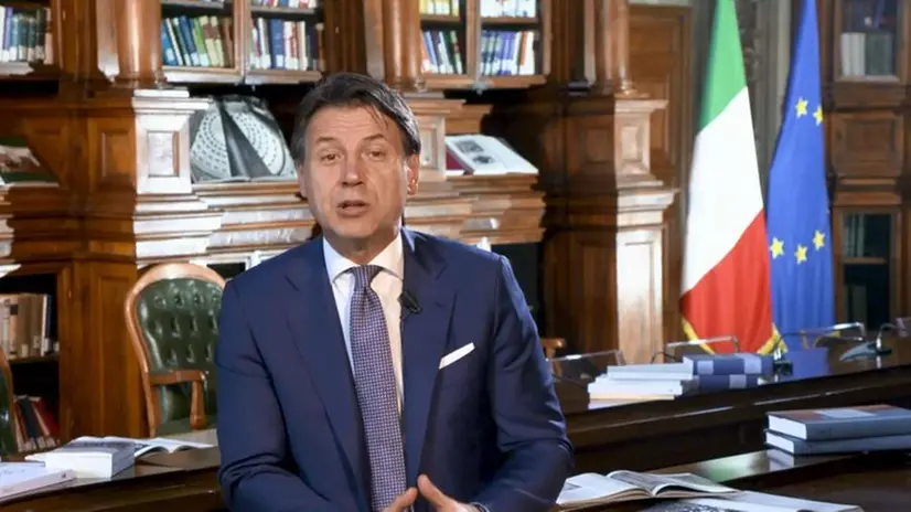 Un frame del video di Conte per l'inizio della scuola - © www.giornaledibrescia.it