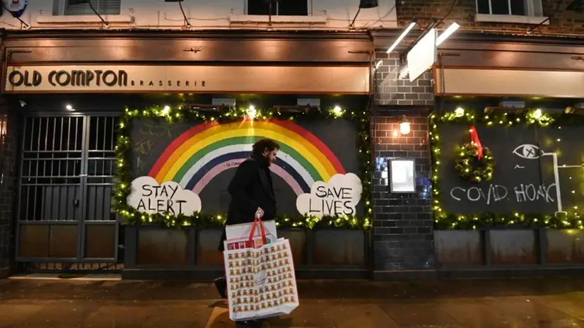 Londra, immagini del sabato pre-natalizio