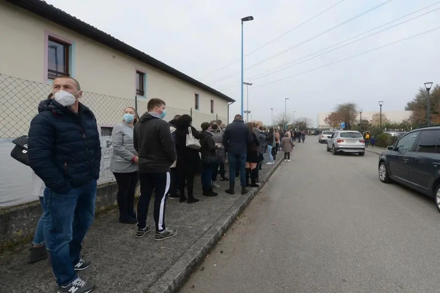 Presidenziali moldave, in coda per il voto