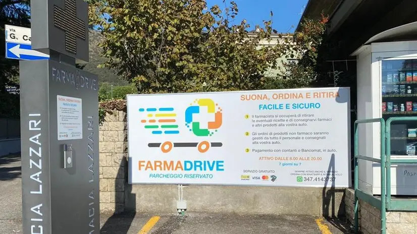 In viale Europa il servizio «farmadrive» della Lazzari