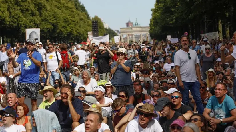 I manifestanti che si sono ritrovati a Berlino