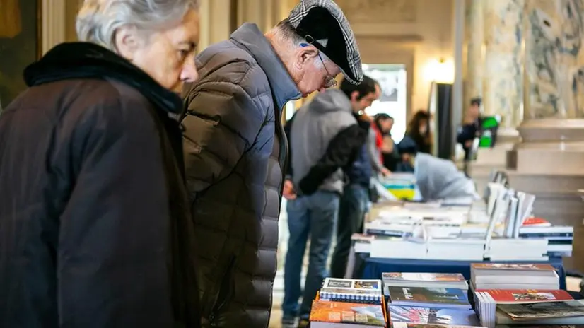 Un’immagine dell’edizione 2019 della Microeditoria - © www.giornaledibrescia.it