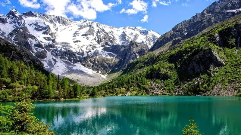 La suggestione del lago d'Aviolo