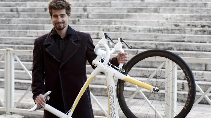 Il campione del mondo Peter Sagan aveva donato al Pontefice una Specialized personalizzata